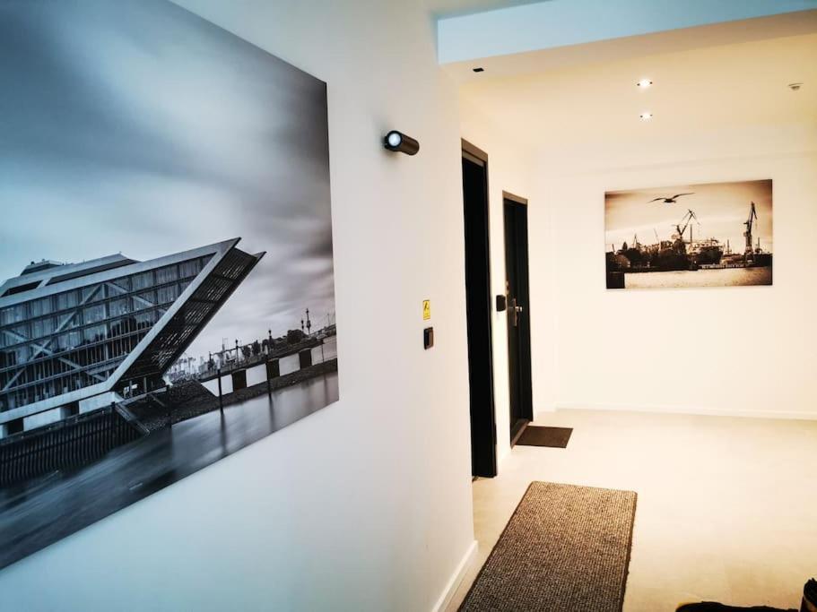 Hh 03 By Rockchair - Superhost Status - Modernes Apartment Mit Sonnigem Balkon & Premium Boxspringbetten In Winterhude - Hamburg Top Geheimtipp Exterior foto