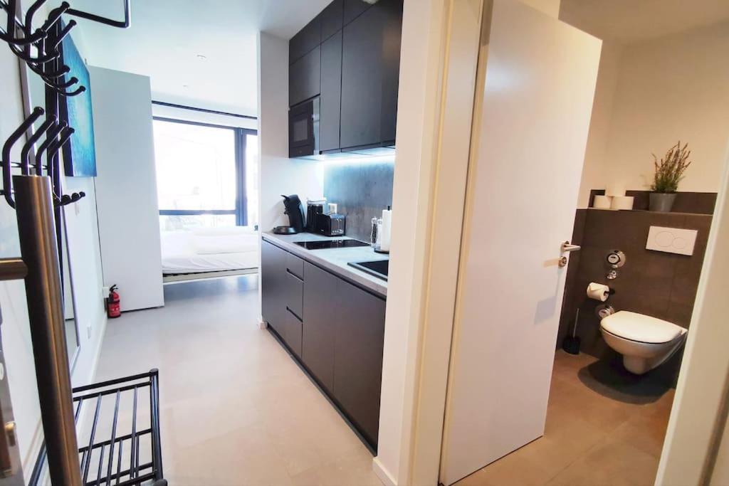 Hh 03 By Rockchair - Superhost Status - Modernes Apartment Mit Sonnigem Balkon & Premium Boxspringbetten In Winterhude - Hamburg Top Geheimtipp Exterior foto