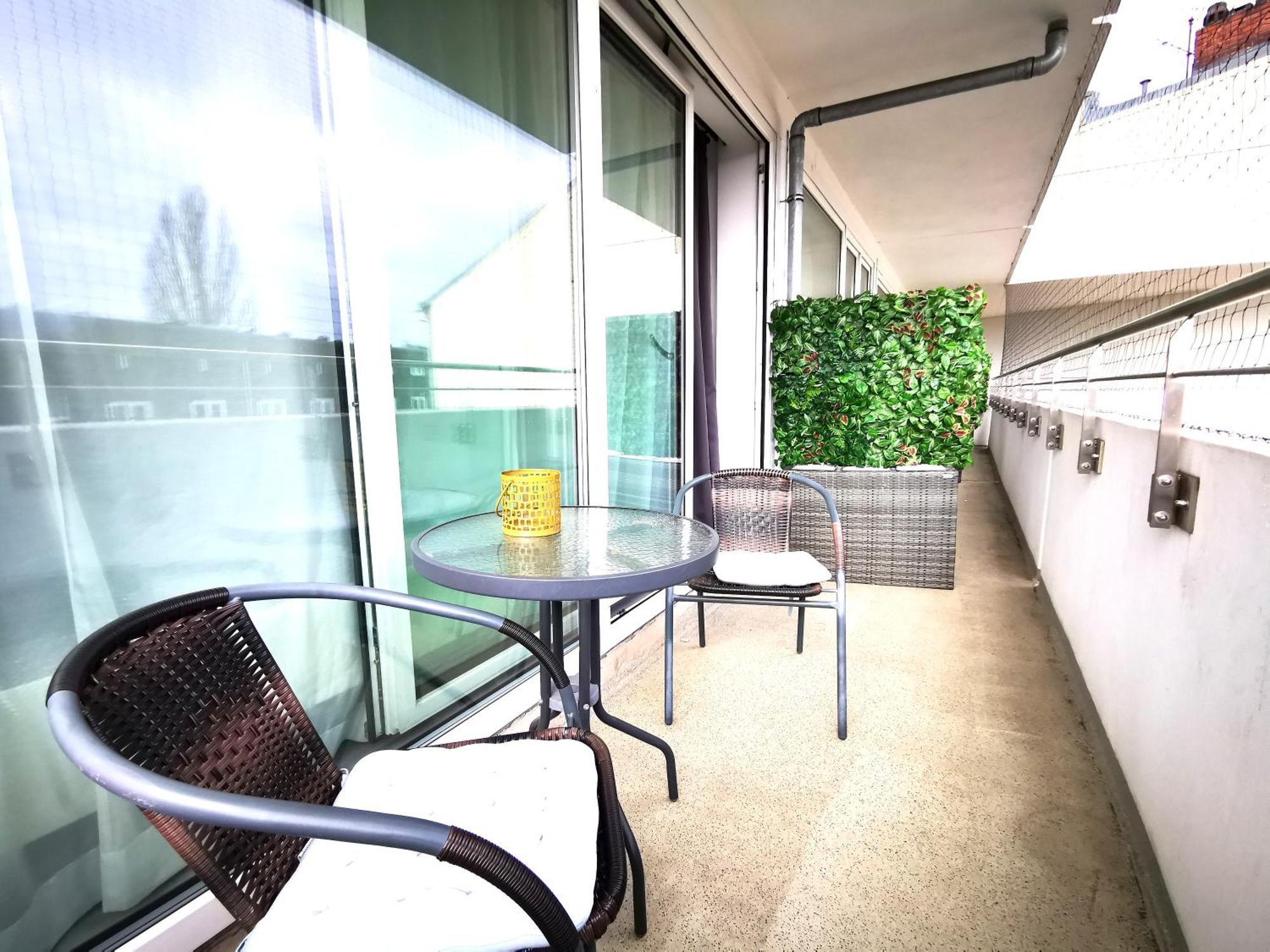 Hh 03 By Rockchair - Superhost Status - Modernes Apartment Mit Sonnigem Balkon & Premium Boxspringbetten In Winterhude - Hamburg Top Geheimtipp Exterior foto